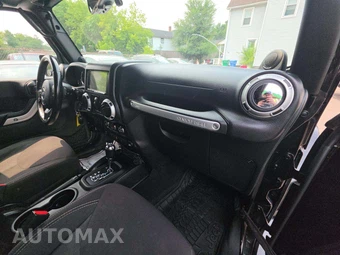2014 Jeep Wrangler Unlimited Sahara - miniatura 19