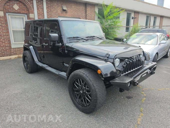 2014 Jeep Wrangler Unlimited Sahara - miniatura 4
