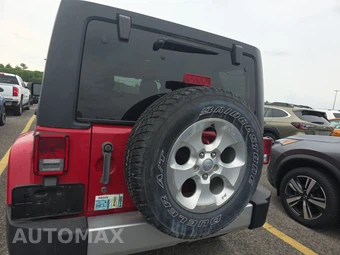 2014 Jeep Wrangler Unlimited Sahara - miniatura 5