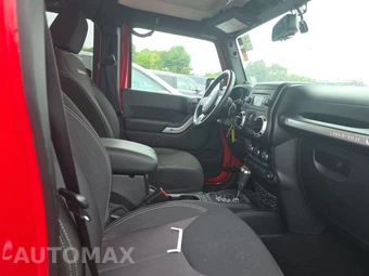 2014 Jeep Wrangler Unlimited Sahara - miniatura 8