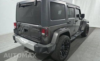 2014 Jeep Wrangler Unlimited Sahara - miniatura 4