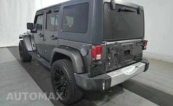 2014 Jeep Wrangler Unlimited Sahara - miniatura 5