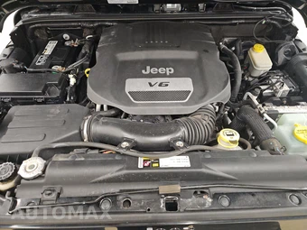 2014 Jeep Wrangler Unlimited Sahara - miniatura 15