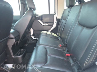 2014 Jeep Wrangler Unlimited Sahara - miniatura 13