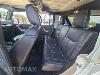 2014 Jeep Wrangler Unlimited Sahara - miniatura 13