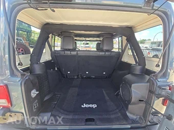 2014 Jeep Wrangler Unlimited Sahara - miniatura 14