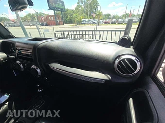 2014 Jeep Wrangler Unlimited Sahara - miniatura 19
