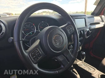 2014 Jeep Wrangler Unlimited Sahara - miniatura 10