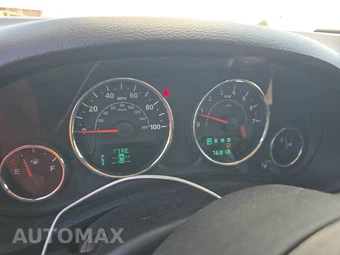 2014 Jeep Wrangler Unlimited Sahara - miniatura 12