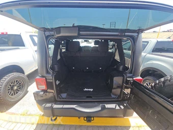 2014 Jeep Wrangler Unlimited Sport - miniatura 14
