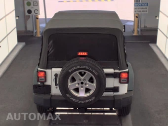 2014 Jeep Wrangler Unlimited Sport - miniatura 5