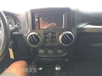 2014 Jeep Wrangler Unlimited Sport - miniatura 10