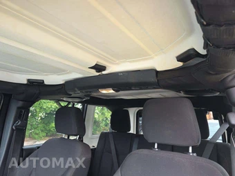 2014 Jeep Wrangler Unlimited Sport - miniatura 11