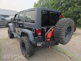 2014 Jeep Wrangler Unlimited Sport - miniatura 2