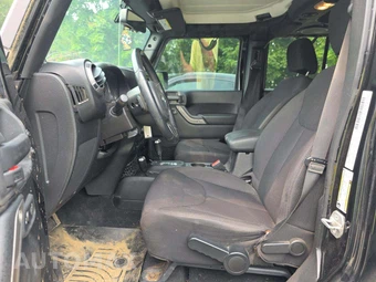 2014 Jeep Wrangler Unlimited Sport - miniatura 6