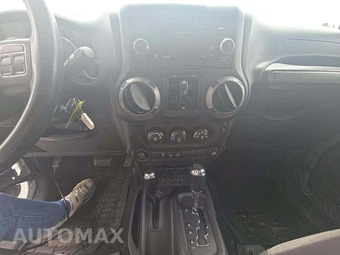 2014 Jeep Wrangler Unlimited Sport - miniatura 7