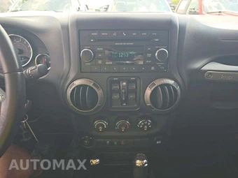 2014 Jeep Wrangler Unlimited Sport - miniatura 7