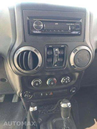 2014 Jeep Wrangler Unlimited Sport - miniatura 10