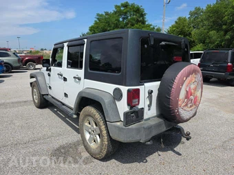 2014 Jeep Wrangler Unlimited Sport - miniatura 2