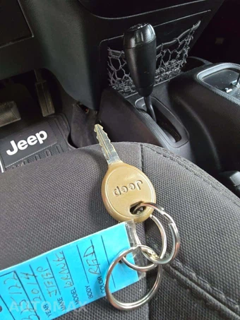 2014 Jeep Wrangler Unlimited Sport - miniatura 8