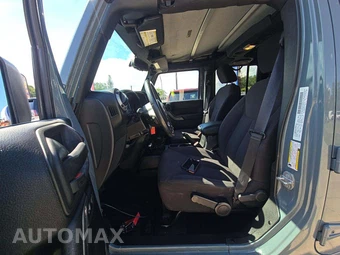 2014 Jeep Wrangler Unlimited Sport - miniatura 3