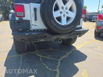 2014 Jeep Wrangler Unlimited Sport - miniatura 24