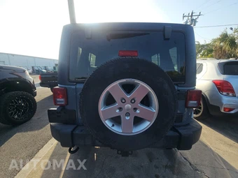 2014 Jeep Wrangler Unlimited Sport - miniatura 5