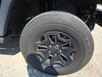 2014 Jeep Wrangler Unlimited Sport - miniatura 9