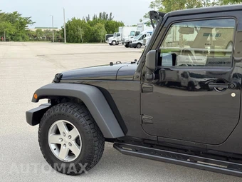 2014 Jeep Wrangler Unlimited Sport - miniatura 24