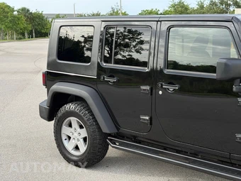 2014 Jeep Wrangler Unlimited Sport - miniatura 43
