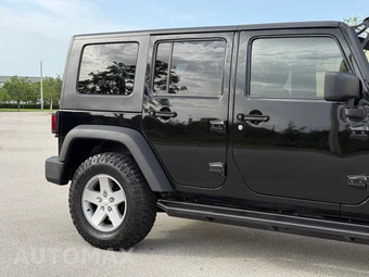 2014 Jeep Wrangler Unlimited Sport - miniatura 44