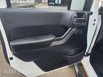 2014 Jeep Wrangler Unlimited Sport - miniatura 22