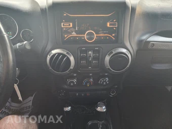 2014 Jeep Wrangler Unlimited Sport - miniatura 38