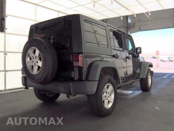 2014 Jeep Wrangler Unlimited Sport - miniatura 4
