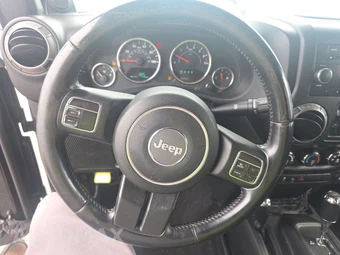 2014 Jeep Wrangler Unlimited Sport - miniatura 15