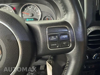 2014 Jeep Wrangler Unlimited Sport - miniatura 16