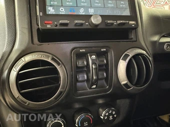 2014 Jeep Wrangler Unlimited Sport - miniatura 18