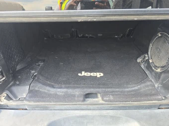 2014 Jeep Wrangler Unlimited Sport - miniatura 16