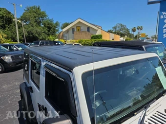 2014 Jeep Wrangler Unlimited Sport RHD - miniatura 12