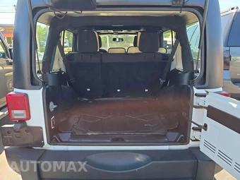 2014 Jeep Wrangler Unlimited Sport RHD - miniatura 14