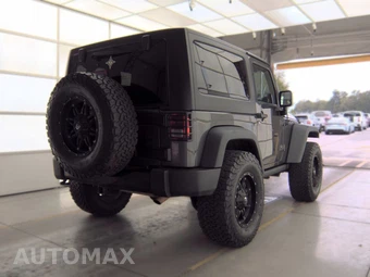 2014 Jeep Wrangler Willys Wheeler Edition - miniatura 4