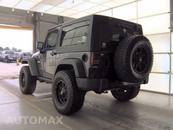 2014 Jeep Wrangler Willys Wheeler Edition - miniatura 6