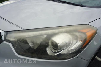 2014 Kia Forte EX Hatchback - miniatura 10