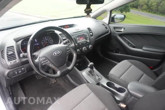 2014 Kia Forte EX Hatchback - miniatura 15