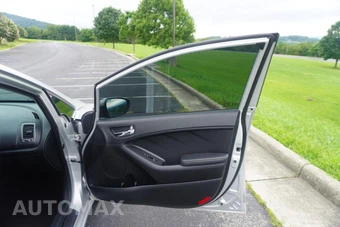2014 Kia Forte EX Hatchback - miniatura 20