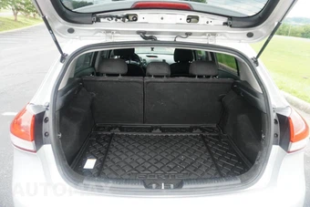 2014 Kia Forte EX Hatchback - miniatura 34