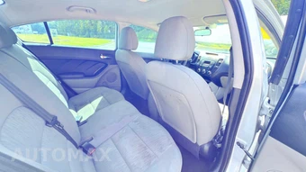2014 Kia Forte LX A6 - miniatura 15