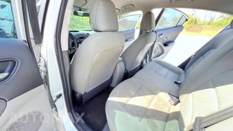 2014 Kia Forte LX A6 - miniatura 16