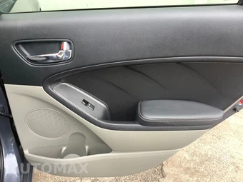 2014 Kia Forte LX Sedan - miniatura 22