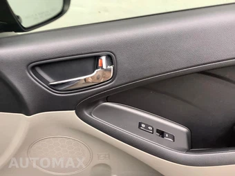 2014 Kia Forte LX Sedan - miniatura 25